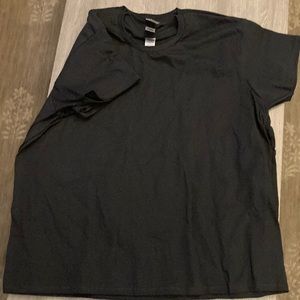 Bundle of 3 NWOT Gildan t-shirts